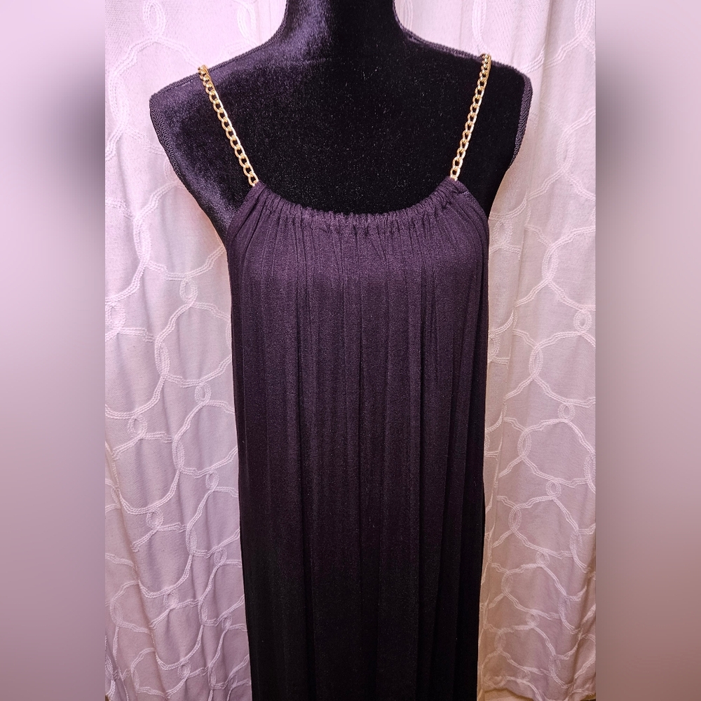 Avenue Black Maxi Dress Adjustable Gold Chain Straps Size 26/28 Comfortable Cute